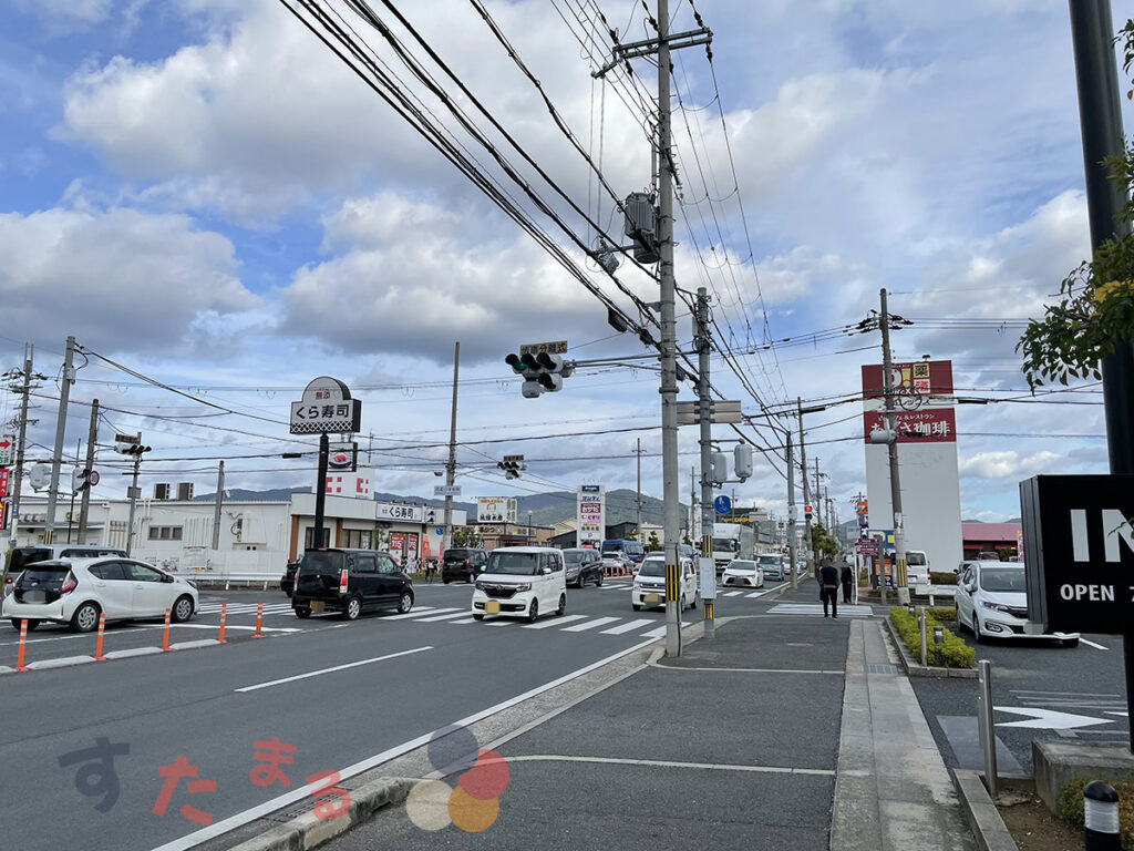 葛本店の前から見た中和幹線の桜井市方面の写真