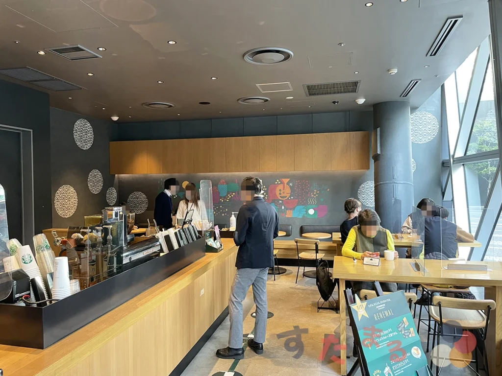 スターバックスコーヒー名古屋スパイラルタワーズ店の店内を撮影した写真
