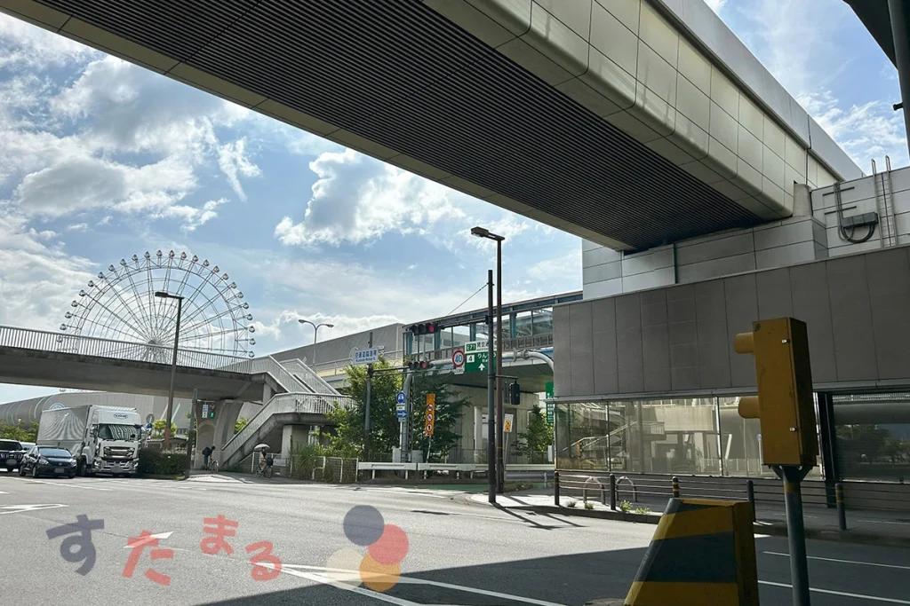 泉佐野市にあるスカイゲートブリッジ (関西空港自動車道) の入口