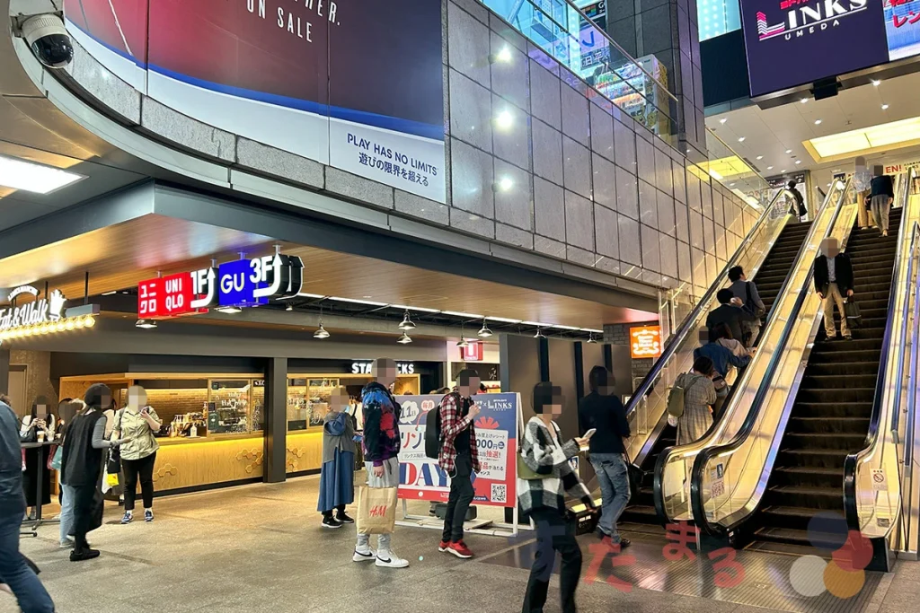 LINKS UMEDA　地下1階店の少し離れたところからみた店内のようす画像